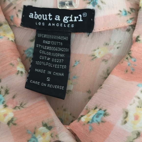 Floral button up - Picture 4 of 4